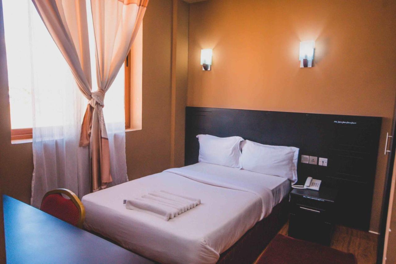 Panone Hotel Boma Boma la Ngombe Dış mekan fotoğraf
